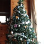 クリスマスツリー2018年のトレンドカラーと大きめのオーナメント!