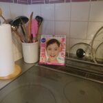 「顔ヨガ」を1回10秒するだけ!小顔効果で「エステ代節約」