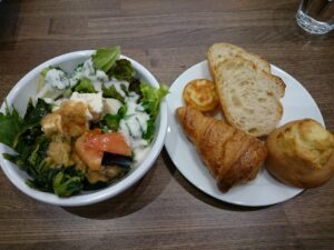 ルパンドメール宇都宮の【メニューと値段】パンとサラダ食べ放題