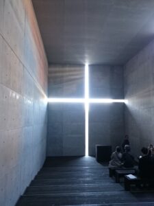 安藤忠雄展「光の教会」がスゴイ！音声ガイドは安藤自身が熱く語ります！