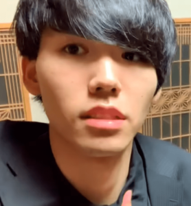 けいちゃん(ピアノ)は何者？経歴は？顔や本名も！年収はいくら？