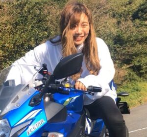 独ヲタ女子アッキーの年収や仕事は？出身は岡山？年齢や身長、本名は？